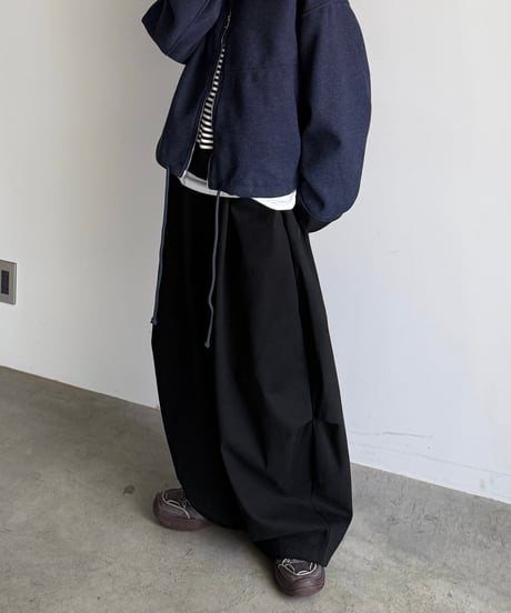 wide oval pants