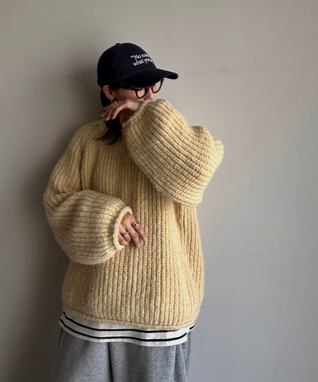 loose raglan knit