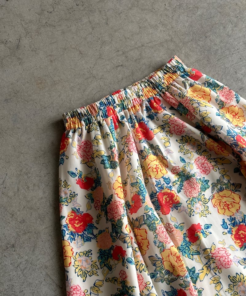 レディースflower skirt ????