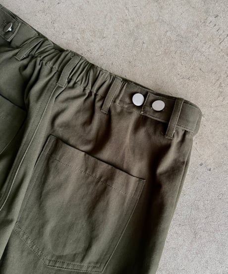 side adjust chino pants