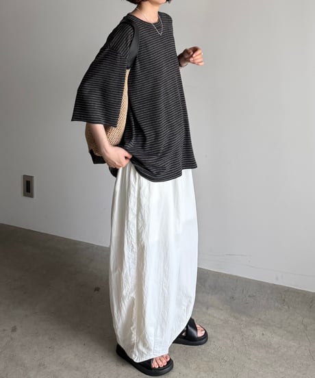 loose tapered wide pants