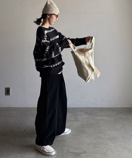 loose tapered pants