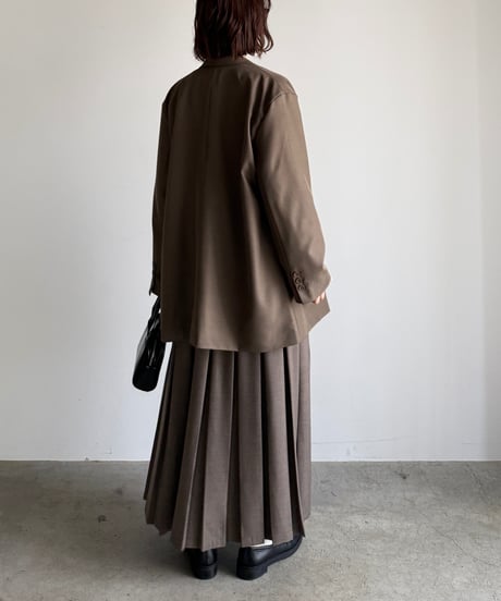 box pleats long skirt