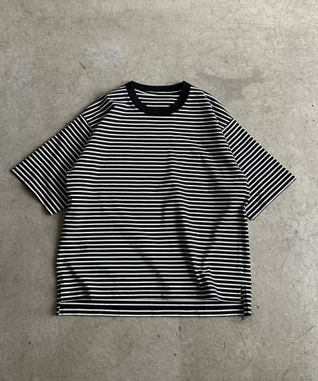 back tag border t-shirt