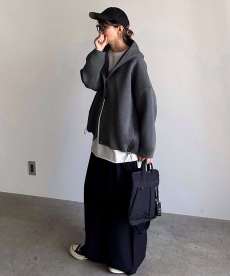 tuck wide slacks