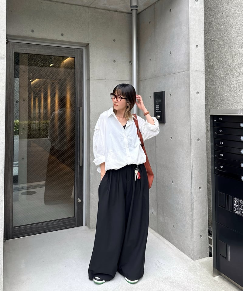 tuck wide slacks | ARULLE