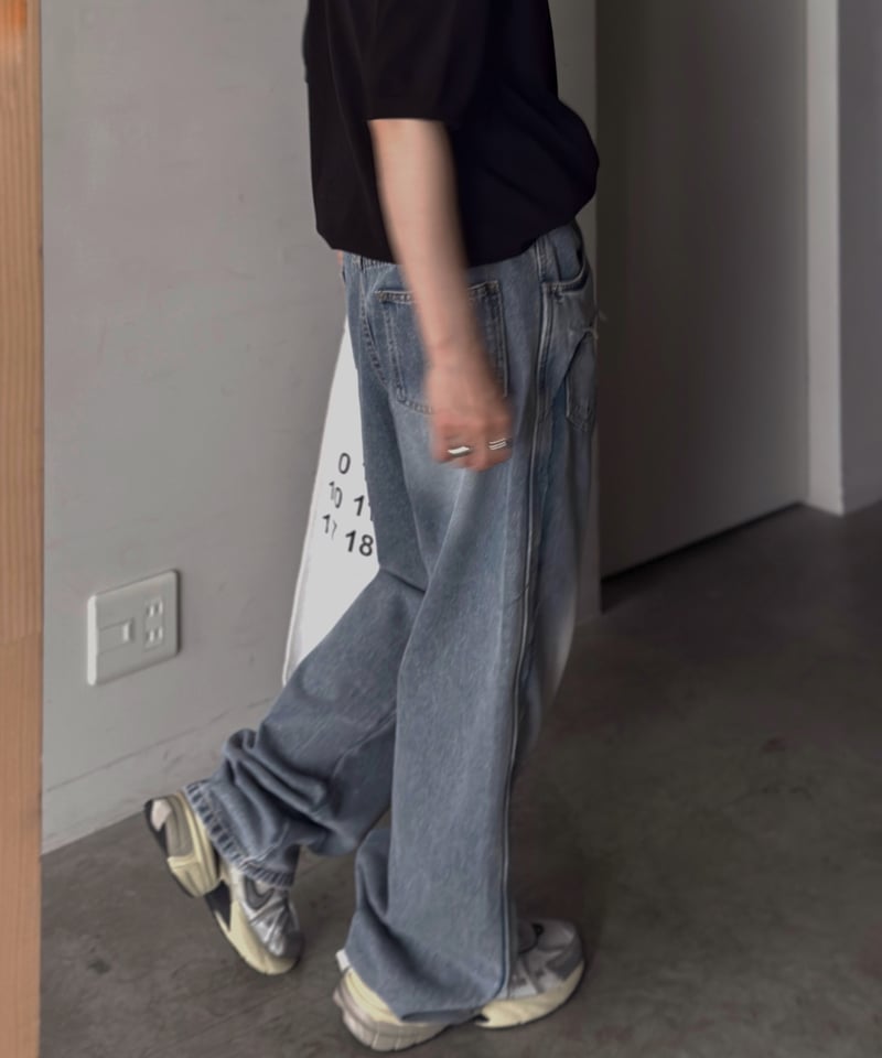 ARULLE ダメージデニム　さらにお値下げ ARULE ジーンズ 「ARULE/アルール」切り替えダメージデザイン