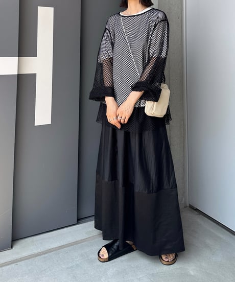 simple flat sandal