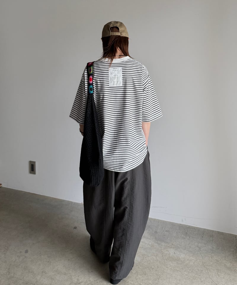 back tag border t-shirt | ARULLE
