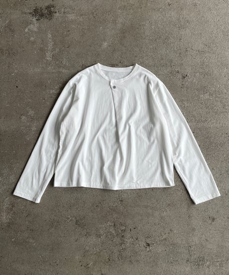neck button long t-shirt