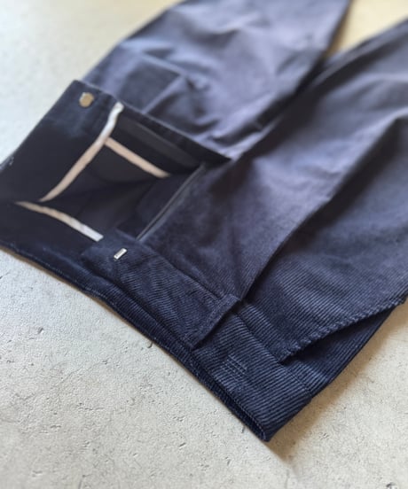 wide straight corduroy slacks