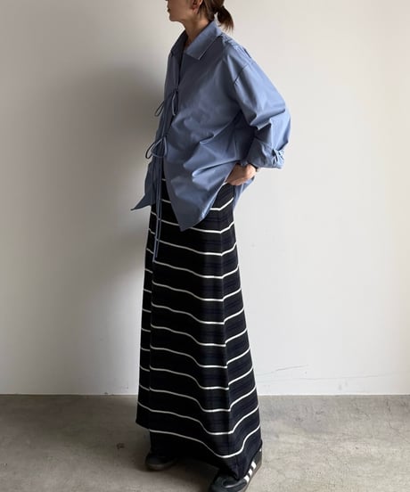 front ribbon blue shirt