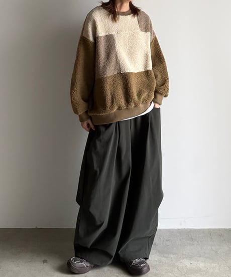 wide oval pants