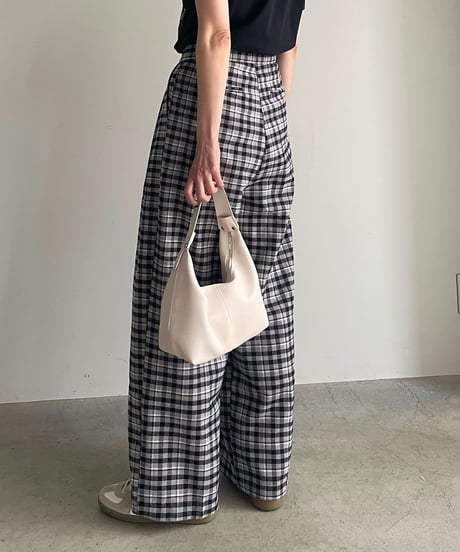 one handle shoulder bag
