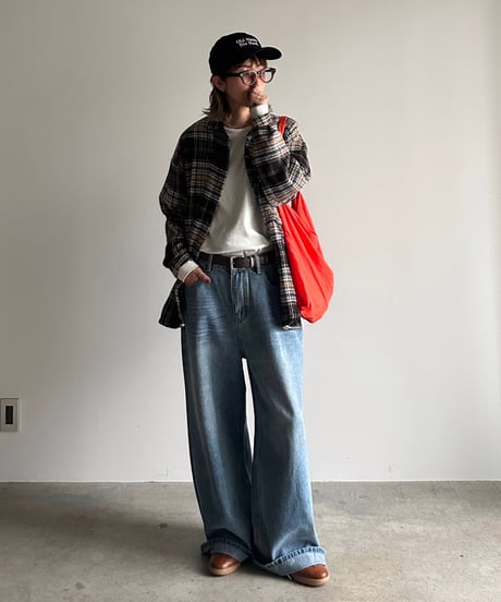 loose wide denim