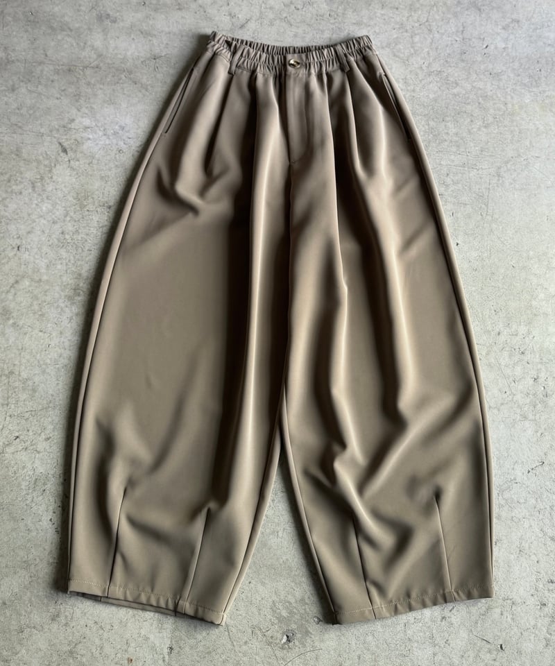 two tuck cocoon pants (set up対応) | ARULLE