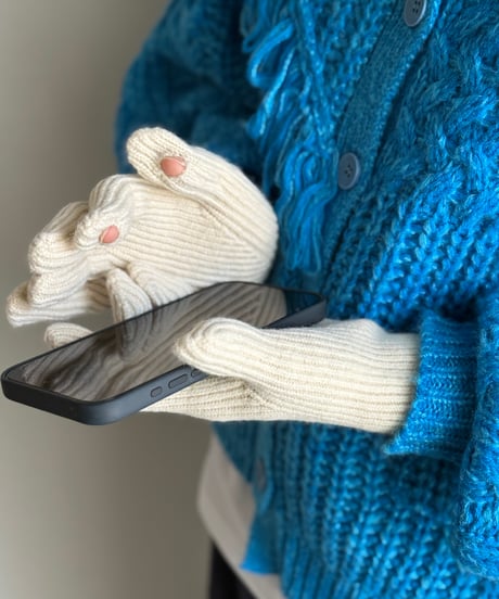 bicolor knit gloves