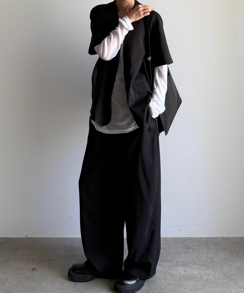 値下げ aere V-neck cutoff jacket アエレ 値下げ aere V-neck cutoff jacket アエレ