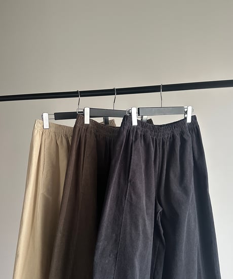 oval relax corduroy pants