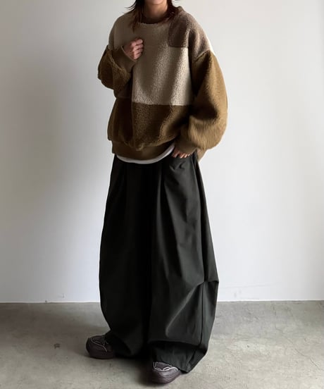 wide oval pants