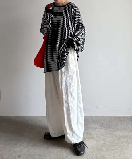 loose tapered wide pants