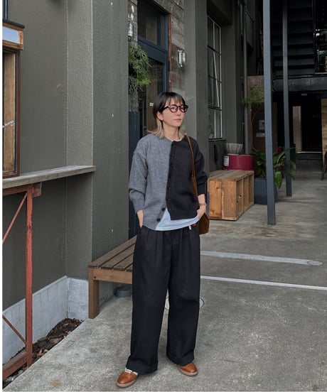 three tuck cotton slacks
