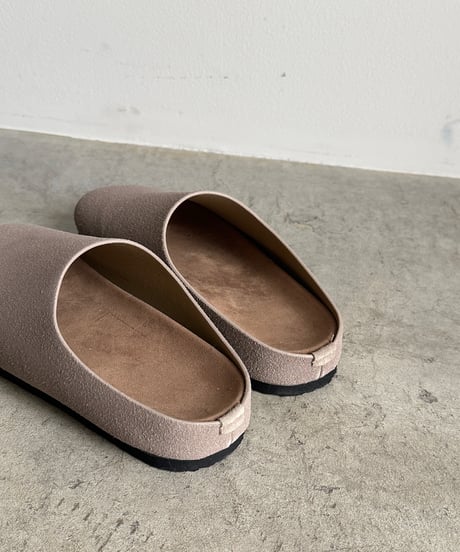 suede simple slip-on