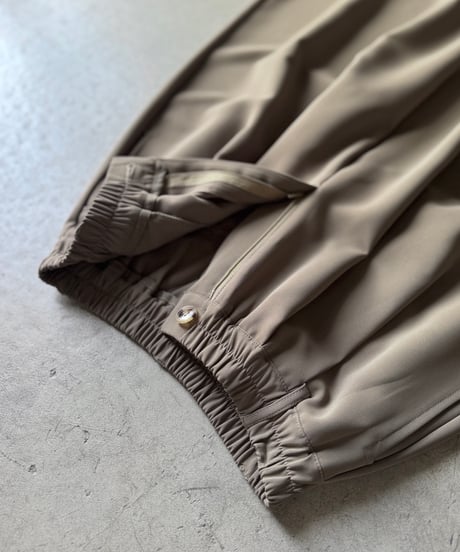 two tuck cocoon pants (set up対応)