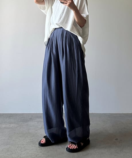 sheer lyocell tuck pants