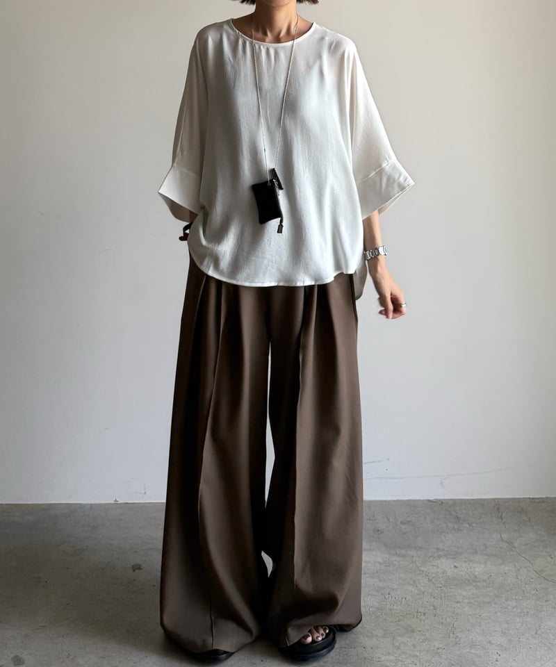 deep tuck wide pants | ARULLE
