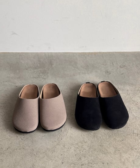 suede simple slip-on