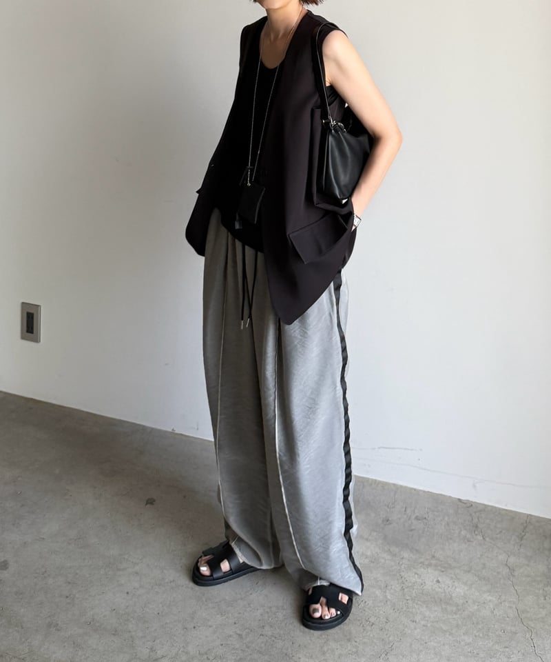 layered side line pants【9月下旬〜10月初旬】 | ARULLE