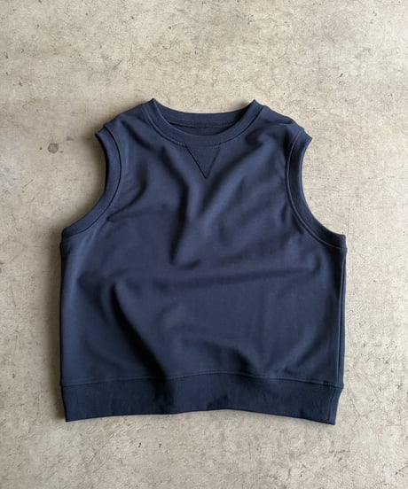 crew neck sweat vest