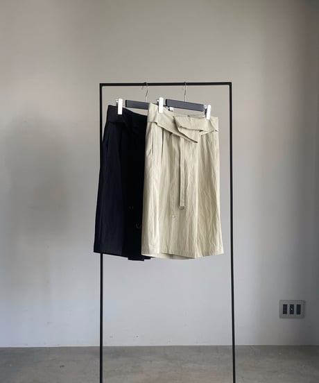 waist design shorts pants