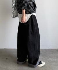 pleats curve denim