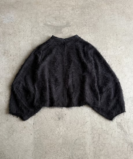 feather top pullover