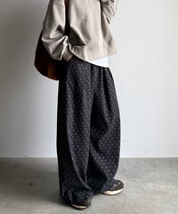 petit flower relax pants
