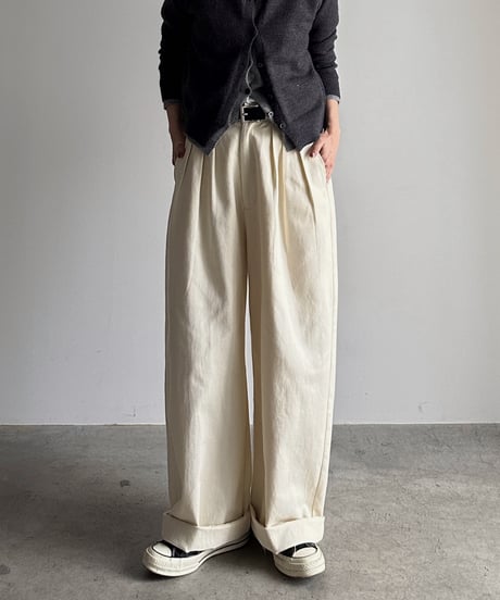 three tuck cotton slacks