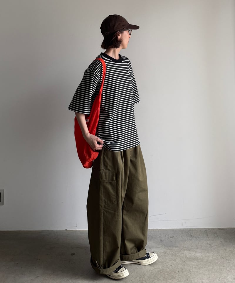back tag border t-shirt | ARULLE
