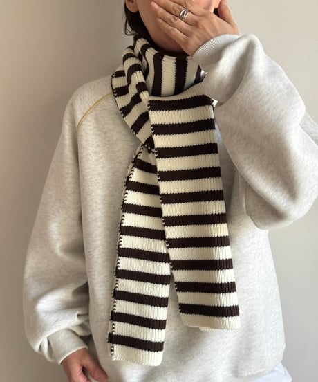border long muffler