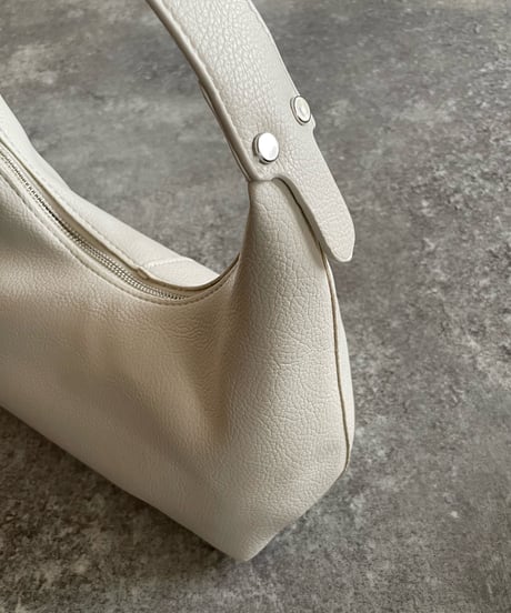 one handle shoulder bag