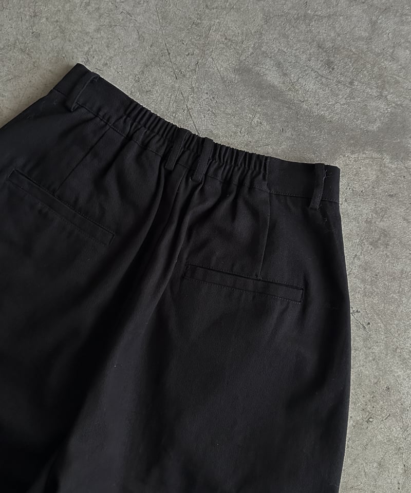 three tuck cotton slacks | ARULLE