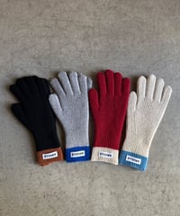 bicolor knit gloves