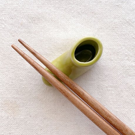 【波佐見焼】aiyu（アイユー）一輪はしおき　ブーツ　グリーン　箸置き＆一輪挿し＆つまようじ挿し兼用　【メール便アイテム】  のコピー