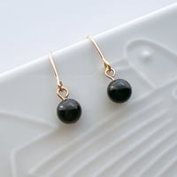 Flow accessories  オニキスゴールドピアス/イヤリング【メール便アイテム】