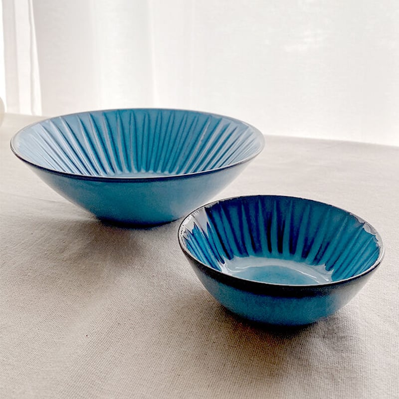 唐物　青白い龍の模様の深いボウル 唐物 青白い龍の模様の深いボウル