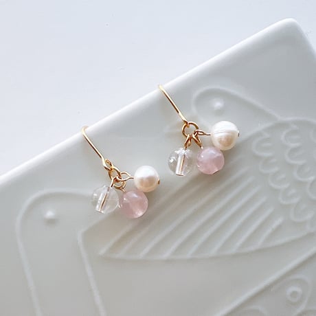Flow accessories  ローズクォーツ＆クリスタル＆パーゴールドピアス/イヤリング【メール便アイテム】