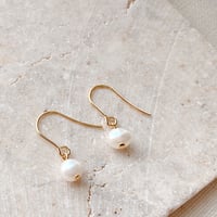 Flow accessories 1粒淡水パール(S) ピアス/イヤリング【メール便アイテム】