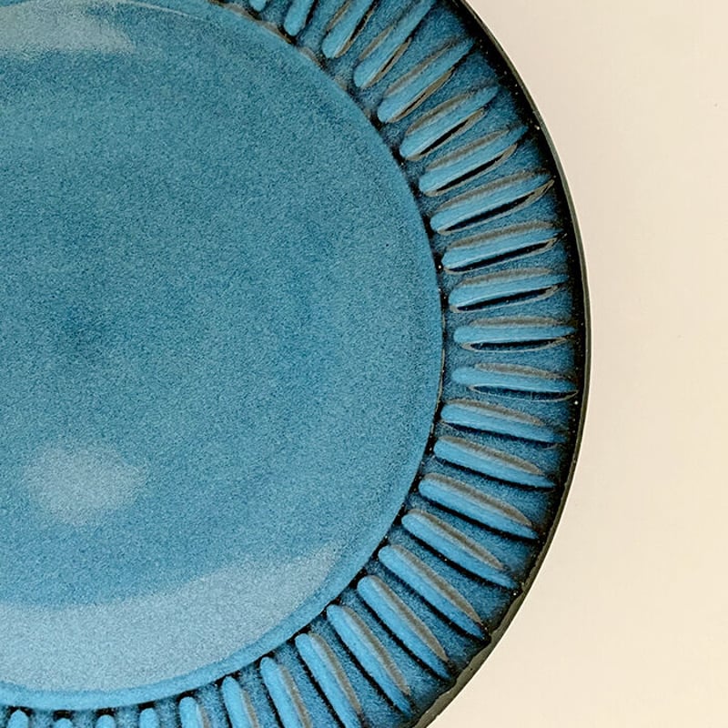 浜陶【波佐見焼】BLUE彫 フルーツ皿 平皿 取り皿 | Flow 浜陶【波佐見焼】BLUE彫 フルーツ皿 平皿 取り皿 | Flow