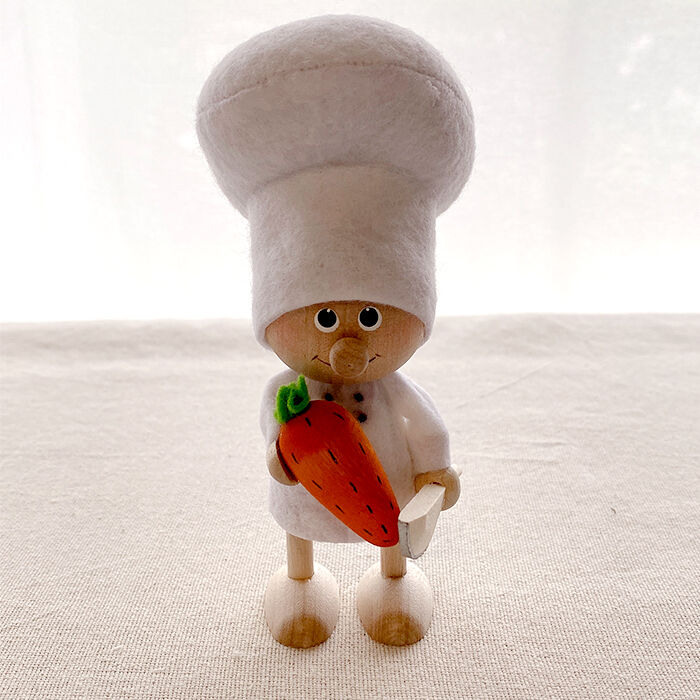 Skandinavisk Hemslojd 北欧フィギュア「コックさん」人参とナイフ | Flow